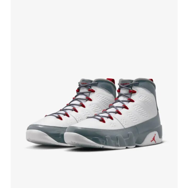 Кроссовки Air Jordan Retro 